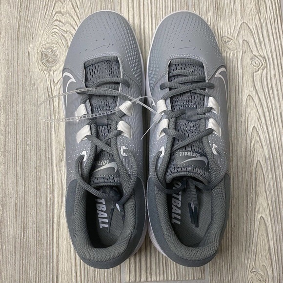 Nike Hyperdiamond 4 Pro MCS Molded Softball Cleats Womens 10 Gray DC8990-012 New - Picture 8 of 10